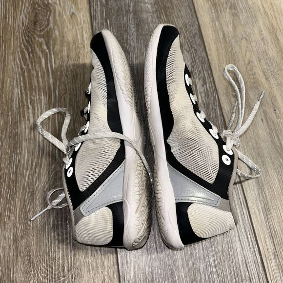 Varsity Ace Cheer White Black Sneaker Shoes Women’s US Size 5 EUR 35.5 - Picture 10 of 11